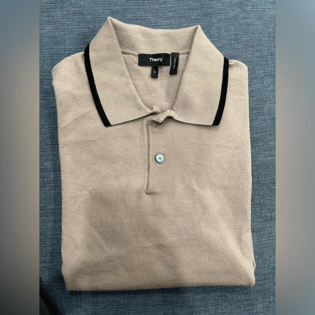 Men Theory Dressy T-Shirt. Size Small And Shrunk Into Xsmall.No Damages At All.